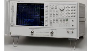HP / Agilent 8753ET 3 GHz Transmission/Reflection Network Analyzer