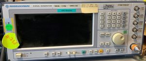 Rohde & Schwarz SMIQ 03E 300 kHz – 3.3 GHz Vector Sig Generator SN-B1,B10,B11