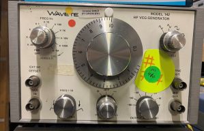 Wavetek 142 HF VCG Signal Generator .001Hz to 10MHz output pwr -60 to 0 dBm