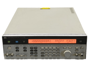 Agilent / Keysight 8642B Synthesized Signal Generator, 100 kHz to 2100 MHz